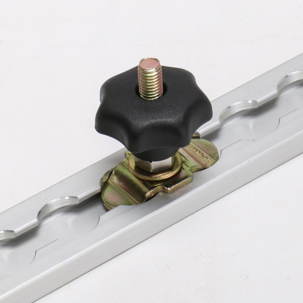 Schraubfitting M8x45 mit Sterngriff