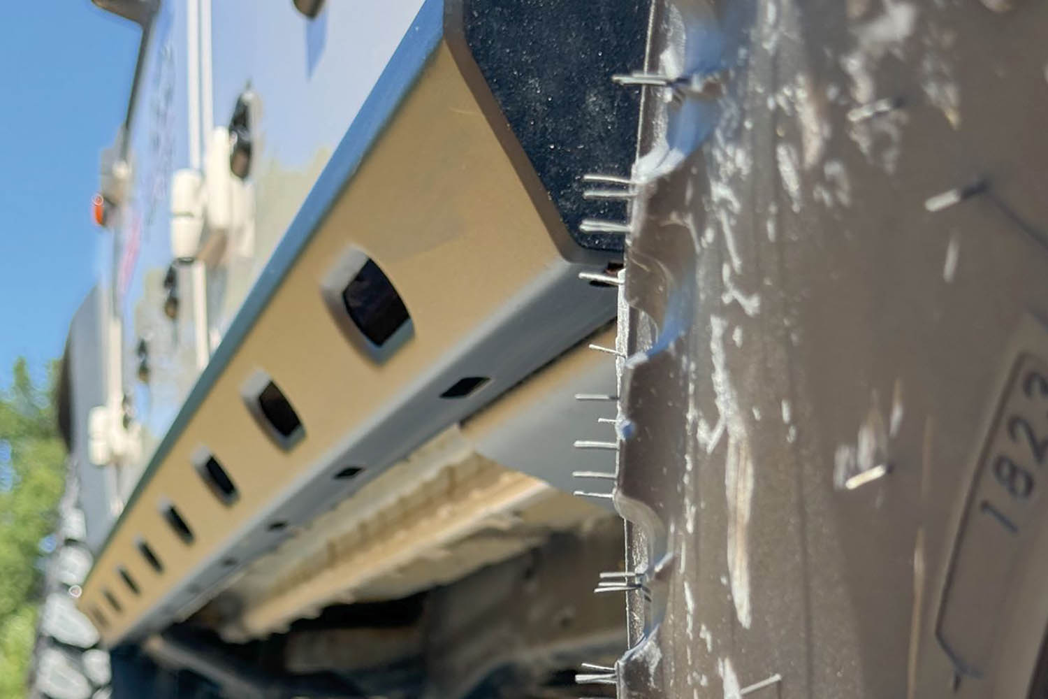 ABNTR4X4 Rockslider in schwarz