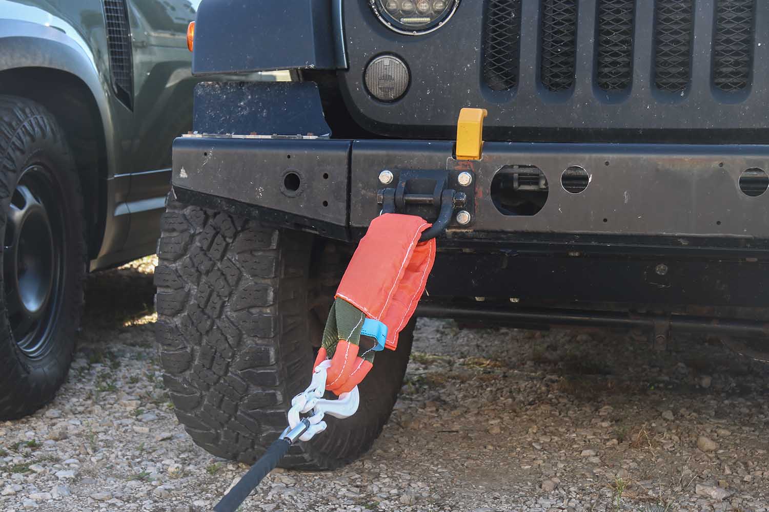 Bergegurt an Stoßstangenöse