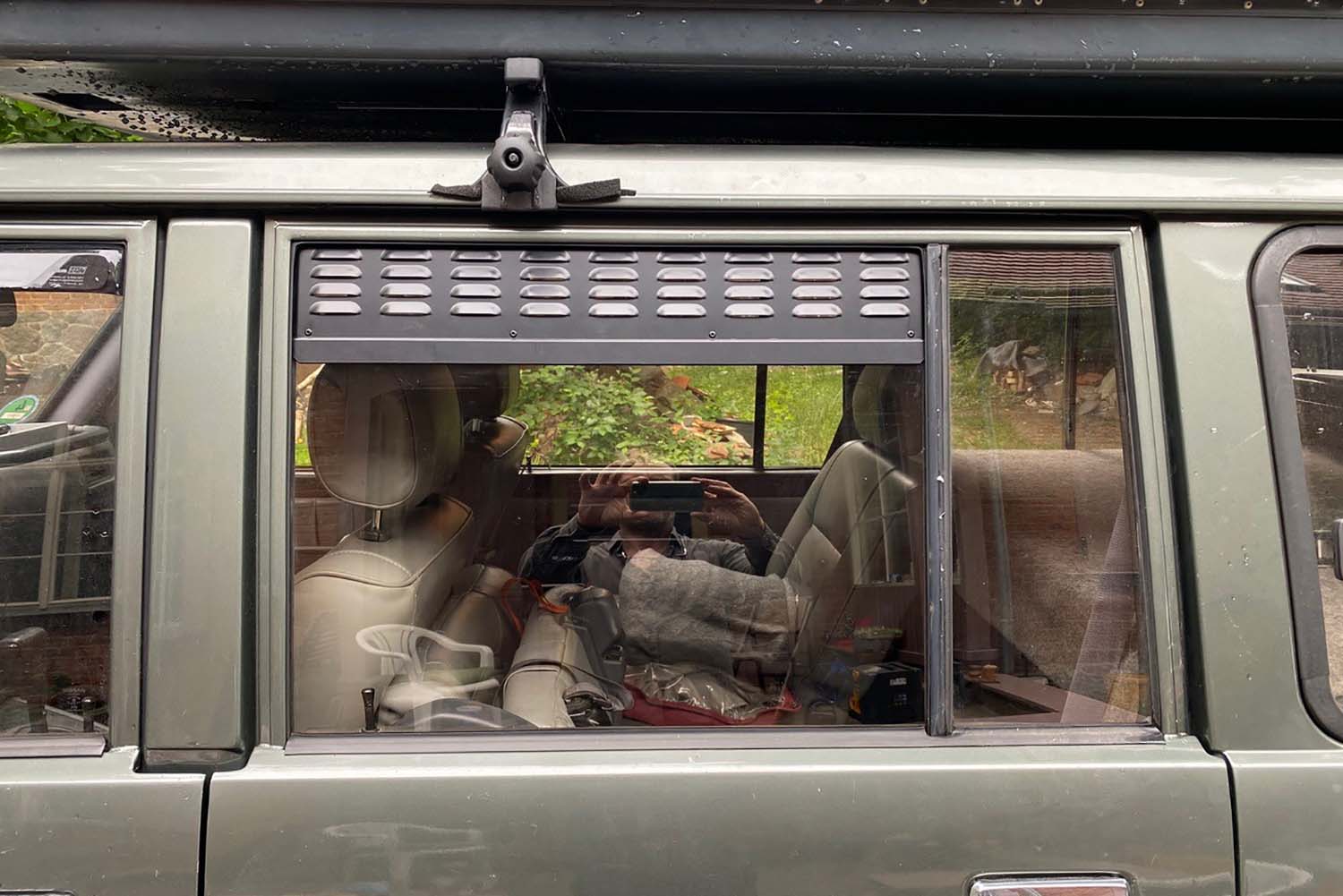 Lüftungsgitter für hintere Seitenfenster