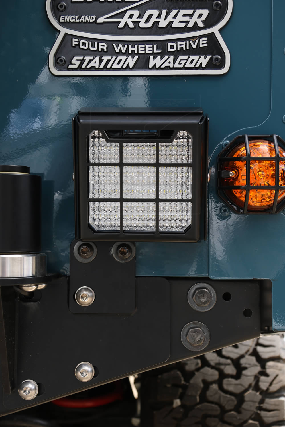 Bundle: Nolden LED Arbeitsscheinwerfer / Rückfahrscheinwerfer mit Schutzgitter