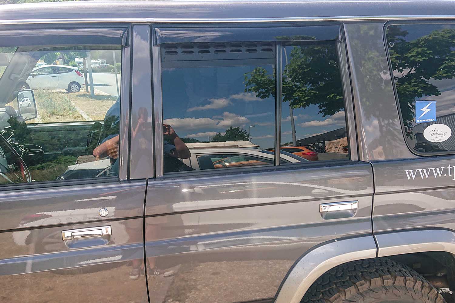 Nakatanenga Lüftungsbleche Seitenfenster hinten - Toyota Land Cruiser 76 Series