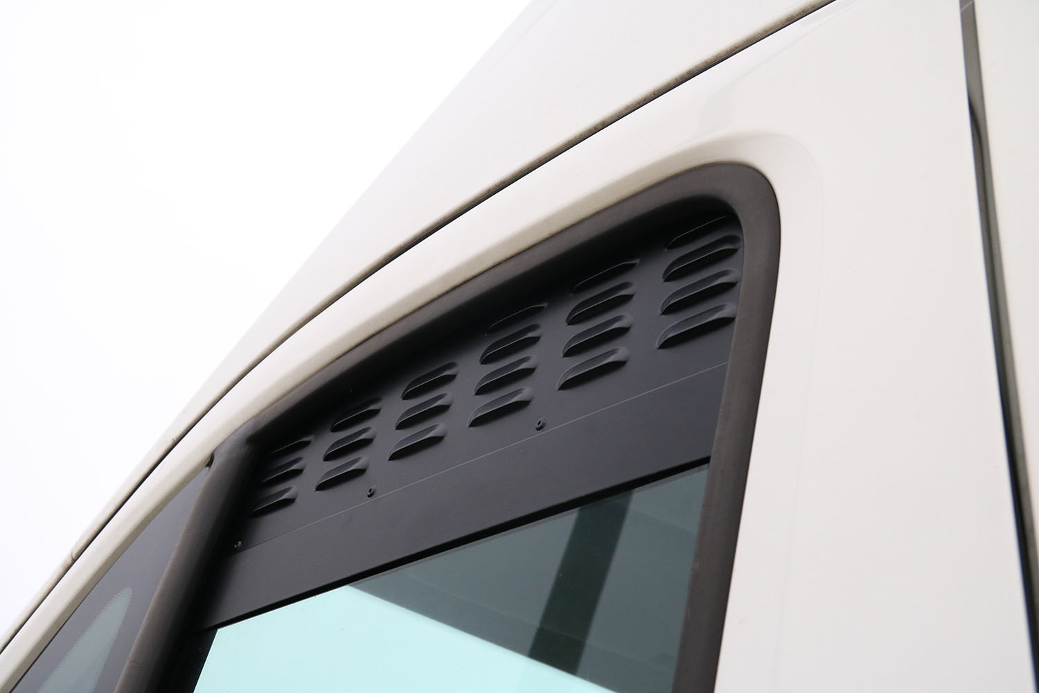 Lüftungsbleche Seitenfenster vorne - Peugeot Boxer, Fiat Ducato, Citroen Jumper