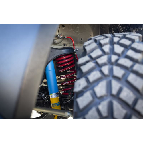 hoeherlegungsfahrwerk-trekfinder-fuer-suzuki-jimny2-ohne-seilwinde-mit-stahlflex-40mm_23