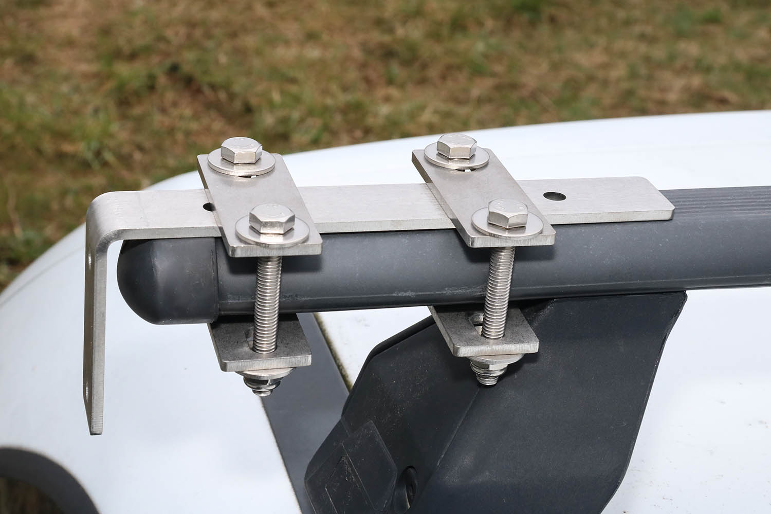 Befestigungssatz Markise an Stahlträger