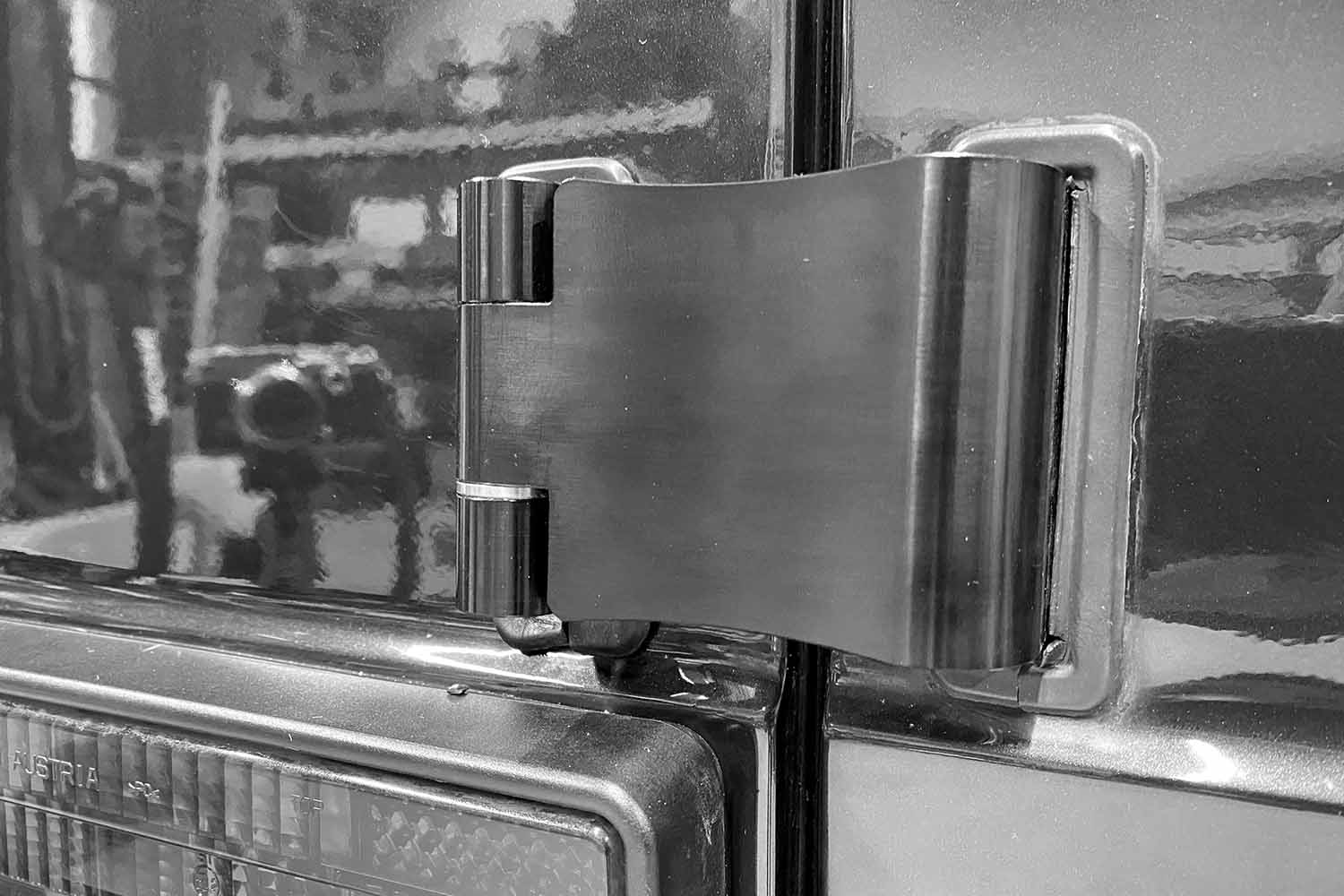 Hecktürscharniere, UV-beständig