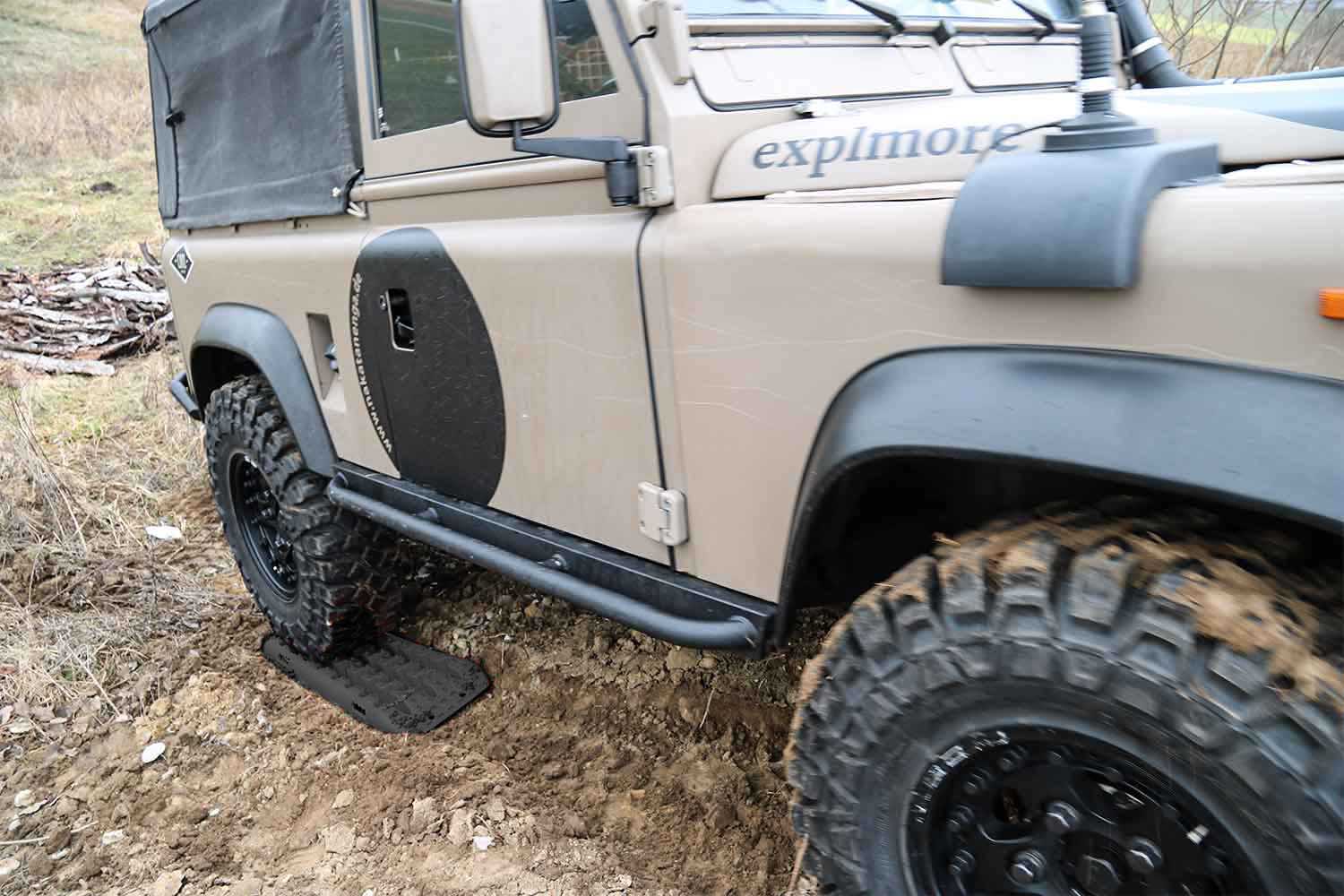 Anfahrhilfe, schwarz