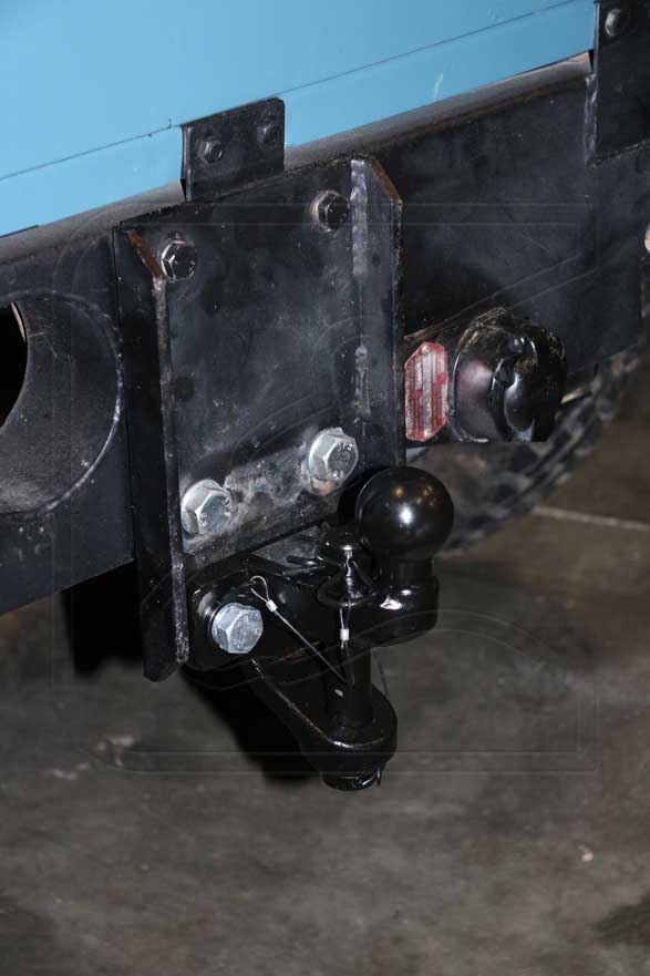 Anwendungsbeispiel, Kugelkopf-Zugmaulkuppling verbaut am Fahrzeug