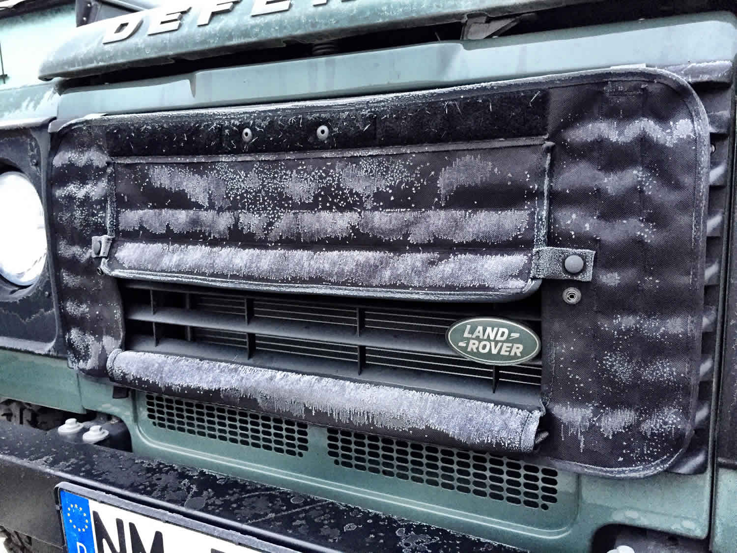 Defender Kühlerabdeckung