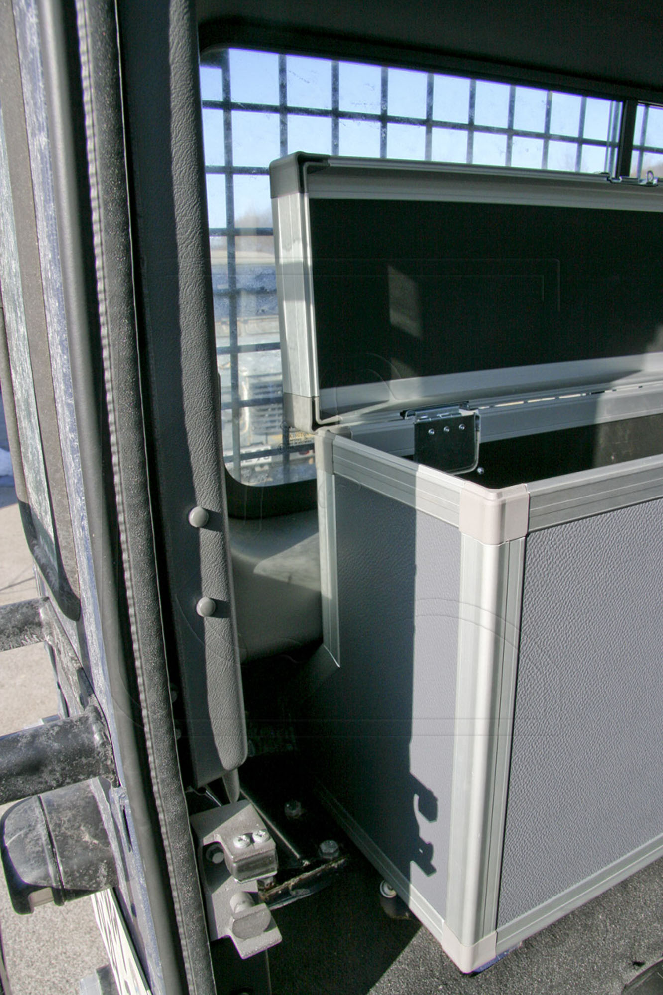 nafc-kf-bkb-nakatanenga-kotfl-gel-staubox-flightcase-mittel-externer-k-fig-1-wz