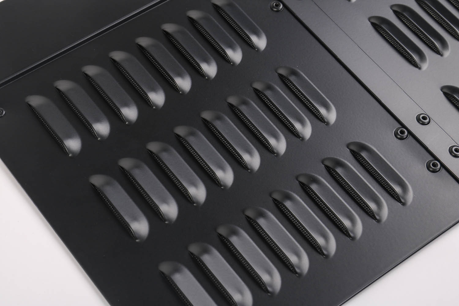 klemmbares Lüftungsblech, rechte Seite, Schiebefenster