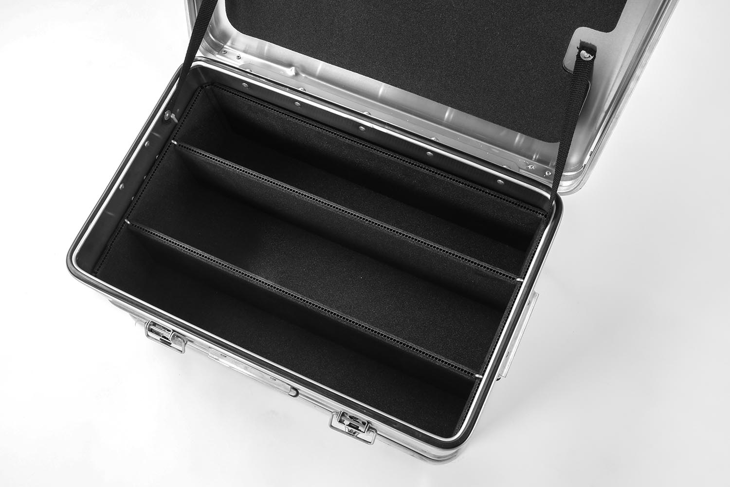 Unterteilungssystem / Schutzschaum für Alubox