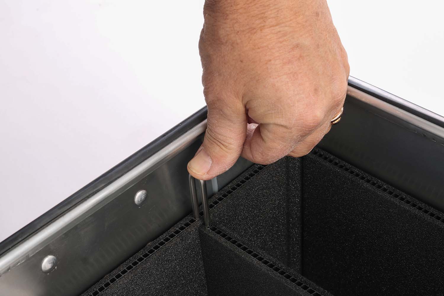 Unterteilungssystem / Schutzschaum für Alubox, inkl. Steckverbindung