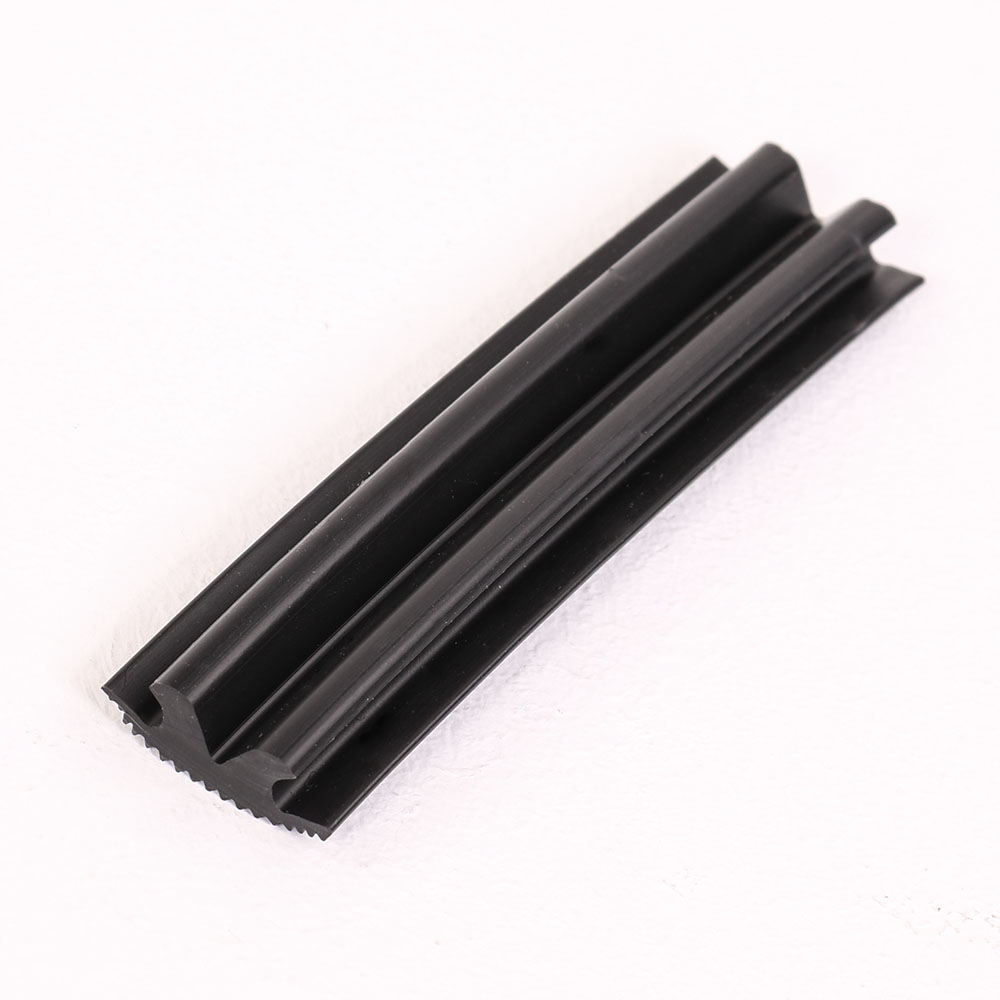 Ansicht, Unterseite, Airline-Abdeckprofil. 23 mm