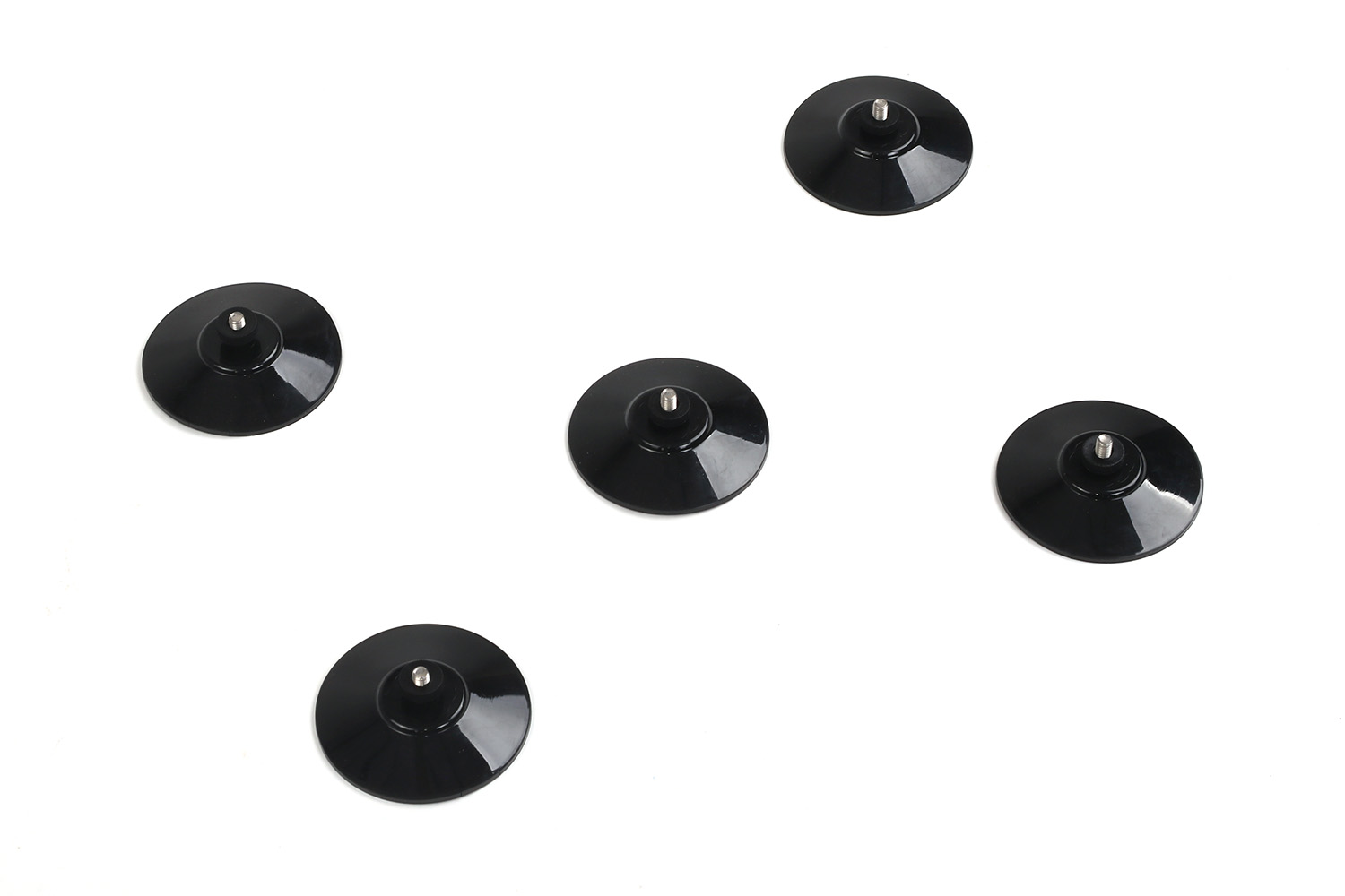 Saugnäpfe zur Befestigung von modularem Fahrzeugpanel New Defender