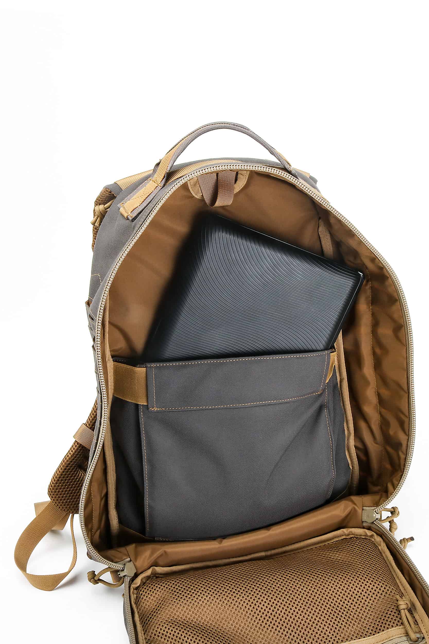 backpack-rucksack-molle-nakatanenga-09