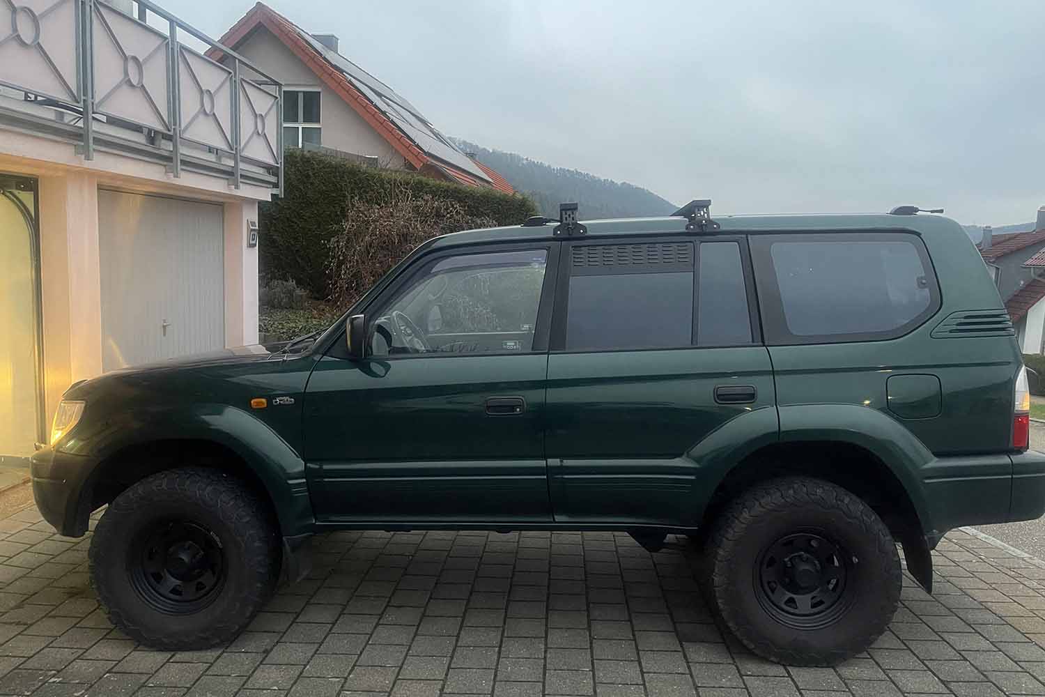 Lüftungsblech für Toyota LandCruiser J9