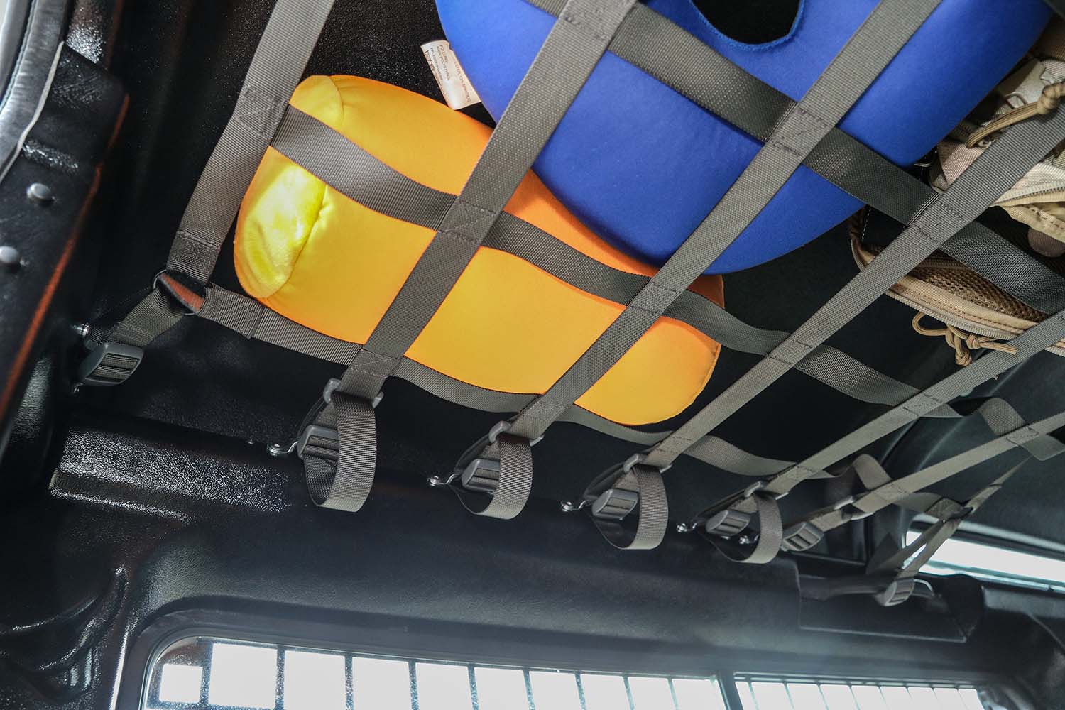 nacnedef-cargo-netzt-grau-10