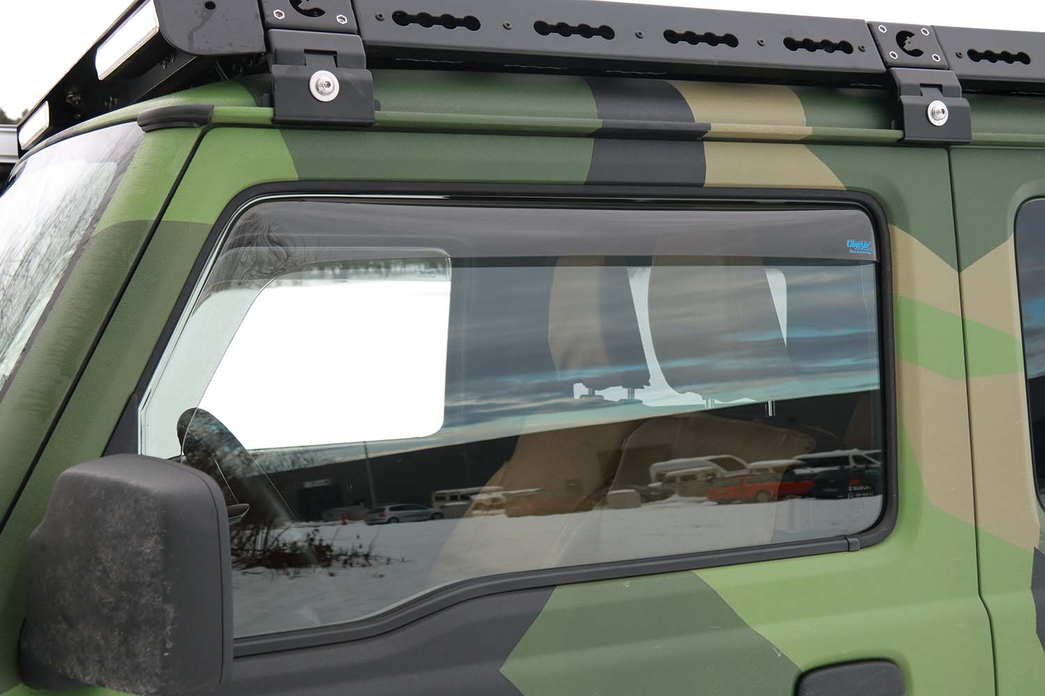 Windabweiser ClimAir für Suzuki Jimny 2, ab Bj 2018, vorne, grau